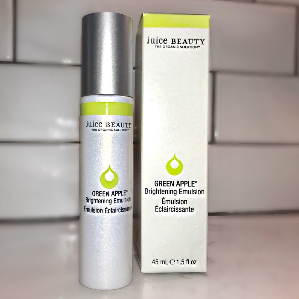 SOLD NWT- Brand New/Never Used- Juice Beauty🍏